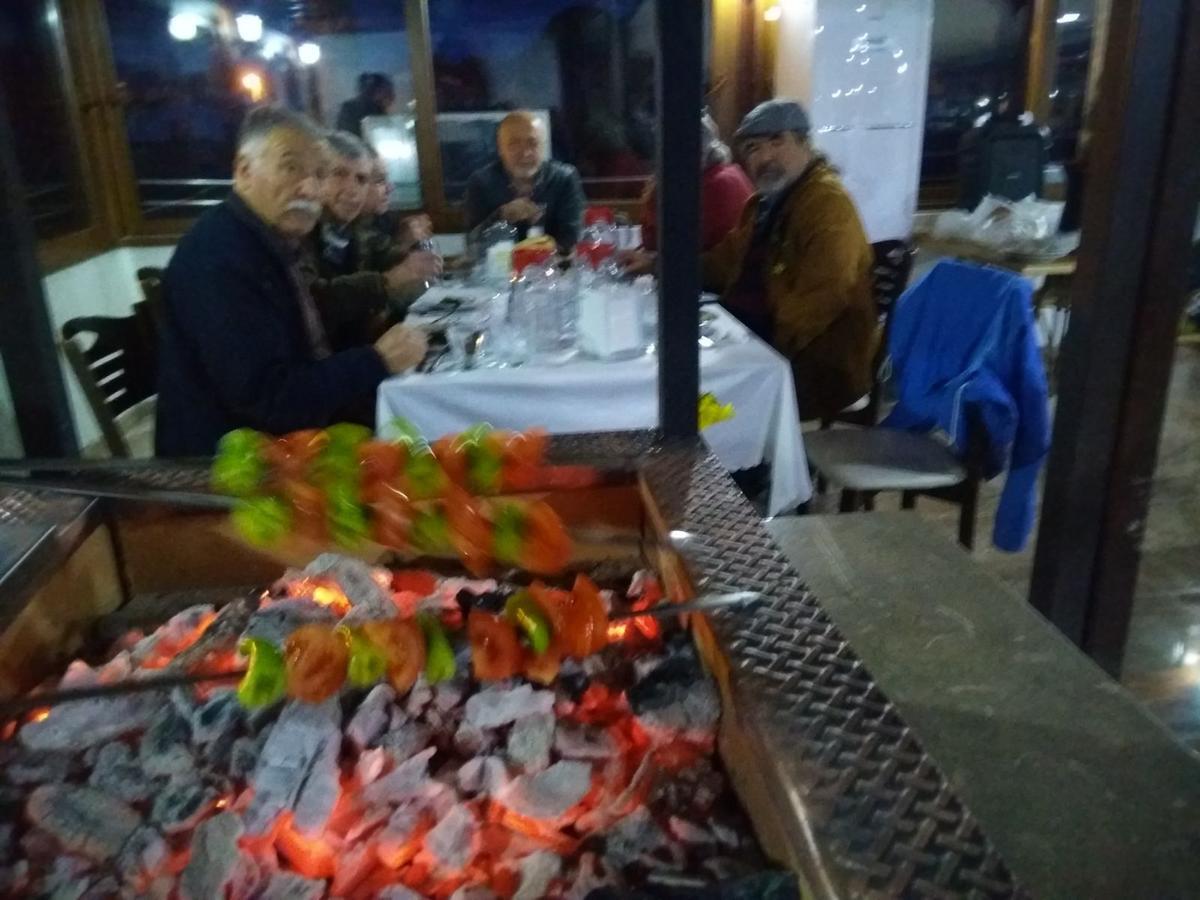 Oeren Konak Otel Esterno foto